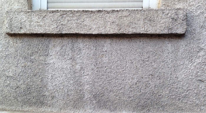 Verschmutzte Fassade